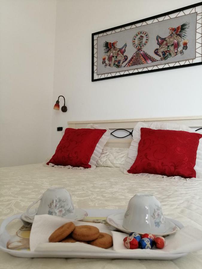 B&B Moscani Salerno Bagian luar foto